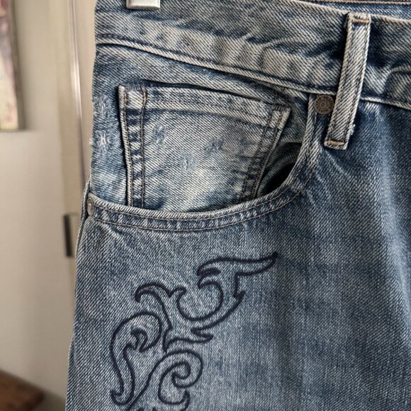 Levi's Made & Crafted - Embroidered Barrel Crop Jeans in Medium Wash - Picture 7 of 16